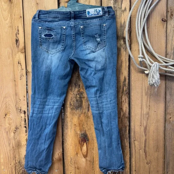 Grace in LA Women's Faded Blue Slim Straight Jeans - Picture 4 of 8